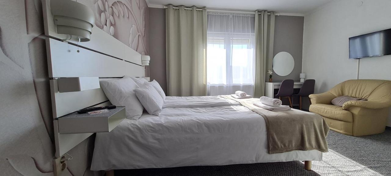 Lugas Miskolctapolca 2 Haloszoba Dezsa Es Jakuzzi Koezel A Barlangfuerdohoez Apartment *