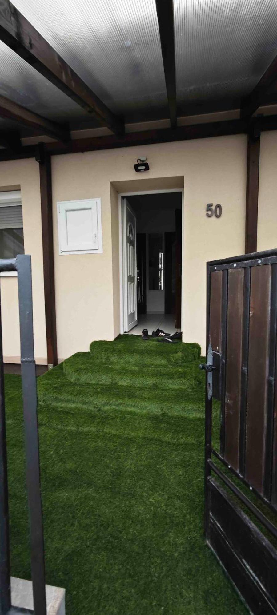 Apartment Lugas Miskolctapolca 2 Haloszoba Dezsa Es Jakuzzi Koezel A Barlangfuerdohoez